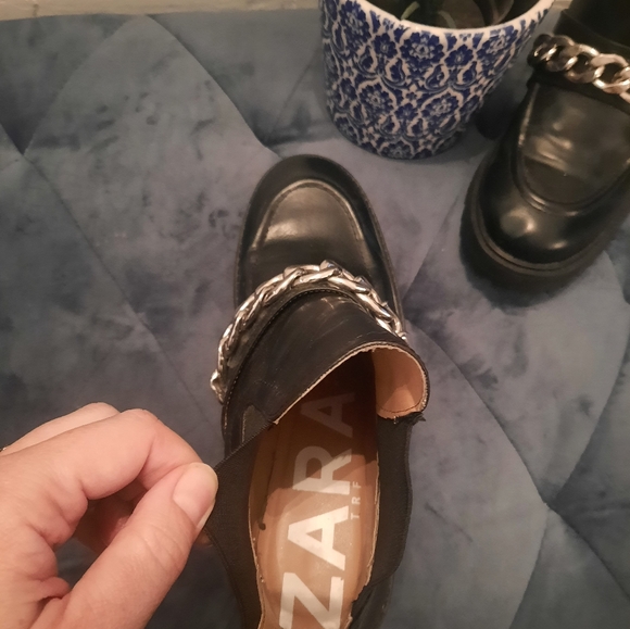 Zara Chunky Leather Platform Boots with Metal Chain - Picture 5 of 5